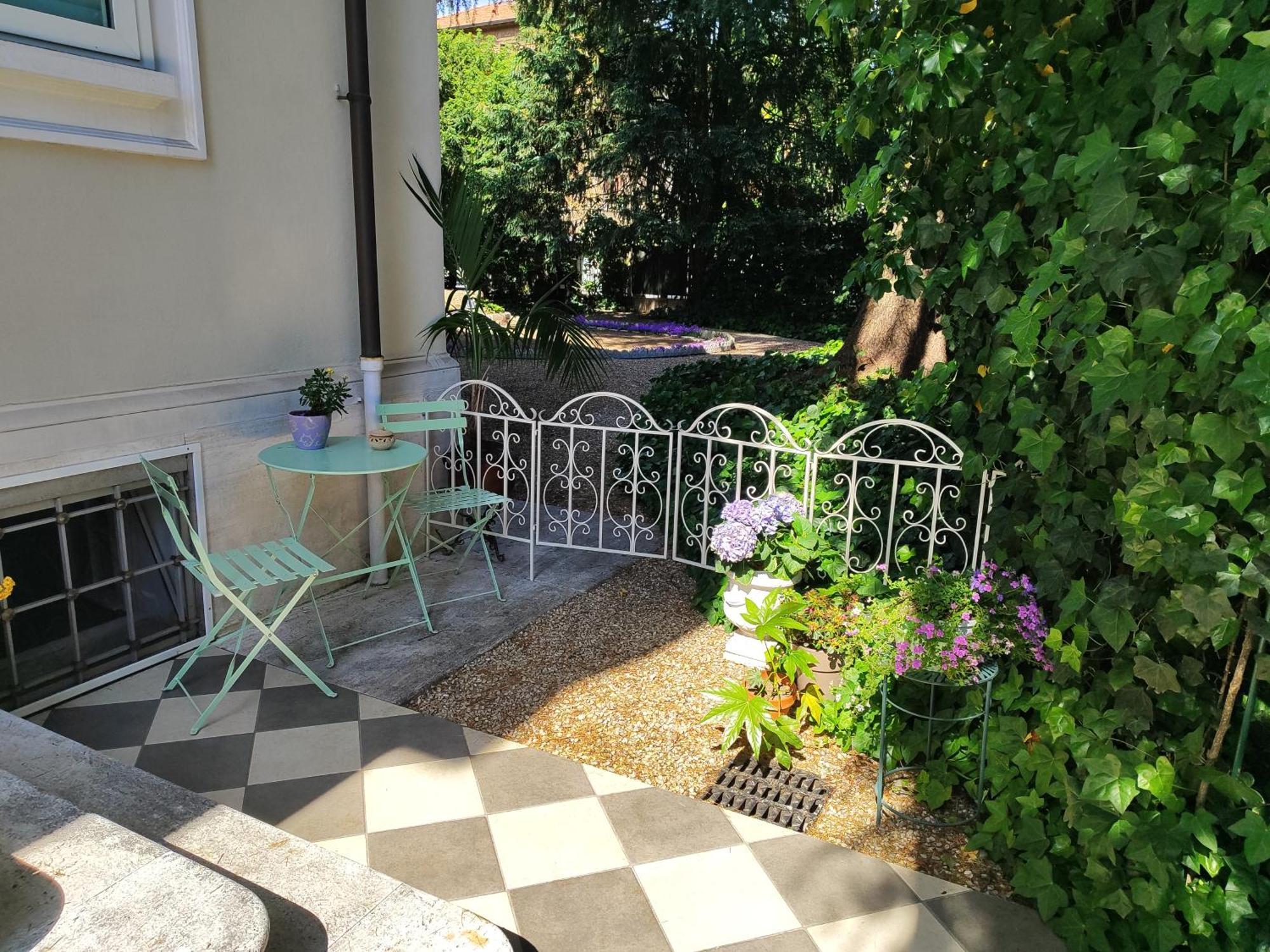 Casa Valli Ρέτζιο Εμίλια Εξωτερικό φωτογραφία